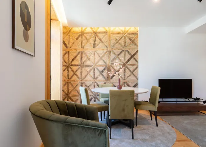 Prime Clerigos By Hosty Πόρτο