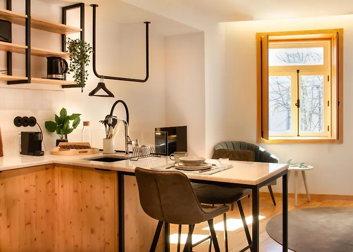 Prime Clerigos By Hosty Πόρτο