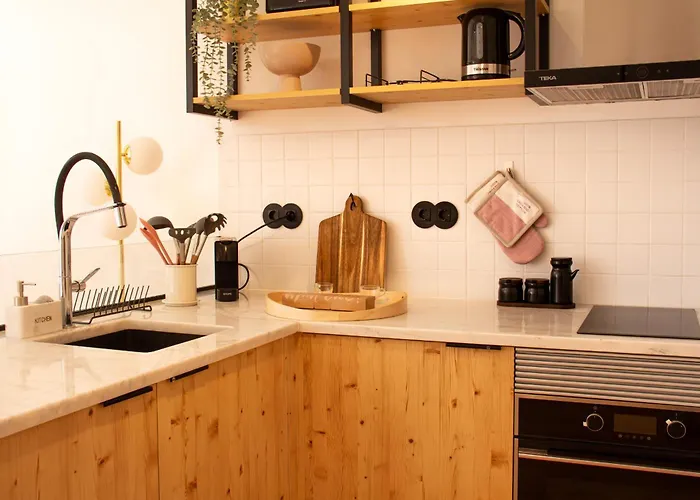 Prime Clerigos By Hosty פורטו