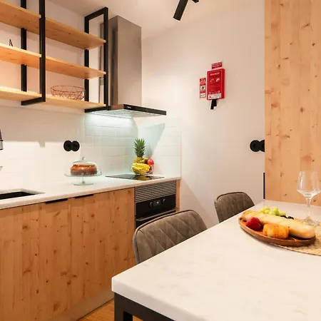 Prime Clerigos By Hosty *