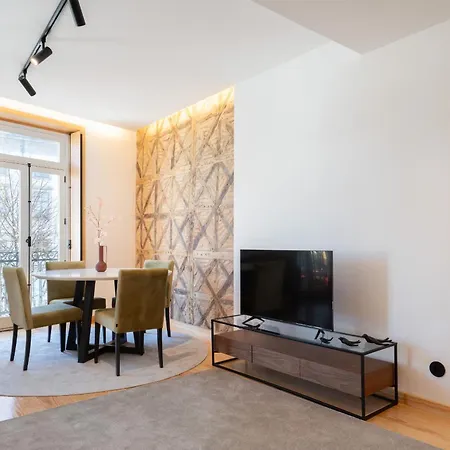 Prime Clerigos By Hosty