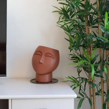 Prime Clerigos By Hosty Porto