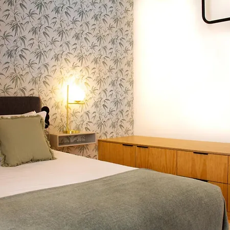 Prime Clerigos By Hosty